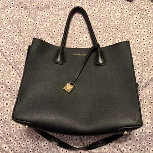 Michael Kors Elegant Black Tote